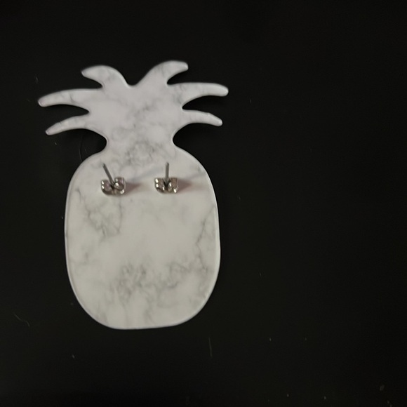 Earrings - Picture 3 of 3